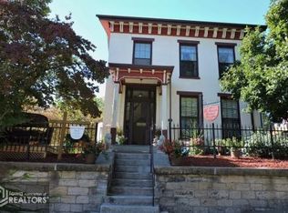 501 N 5th St, Burlington, IA 52601