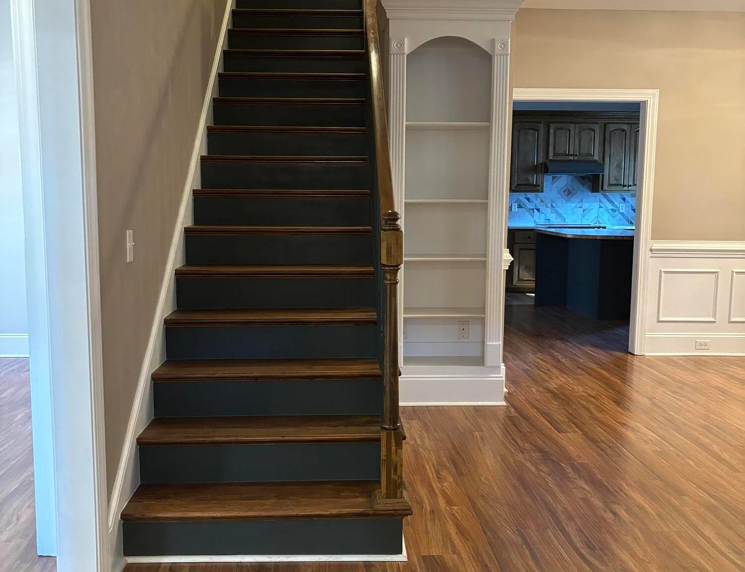 3 bed, 2.0 bath, 1749 sqft, $1,975 — Photo 3