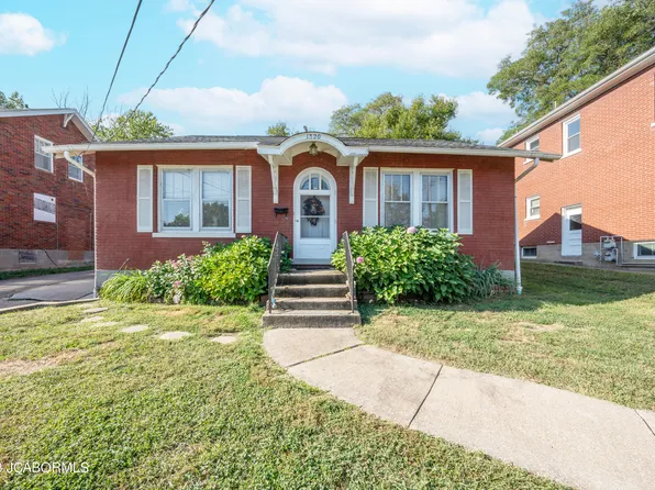 1320 E High St, Jefferson City, MO 65101