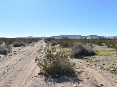 24 Frontier Rd, Helendale, CA, 92342