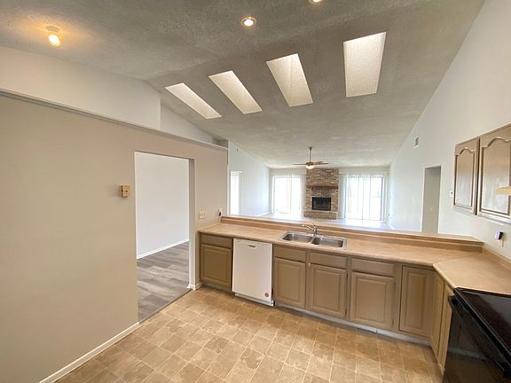 2nd image of 12948 Broakfield Cir