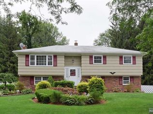 7 Hiller Ct, Butler, NJ 07405