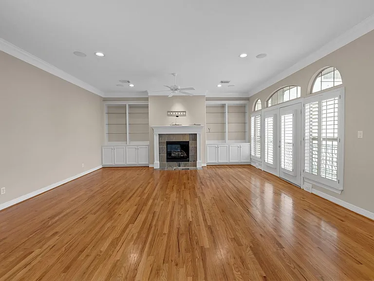 1204 Cohn St — Photo 12