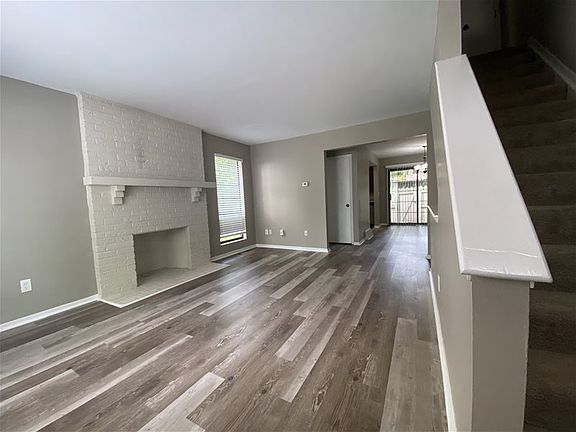 2nd image of 5217 Brandy Oaks Ln