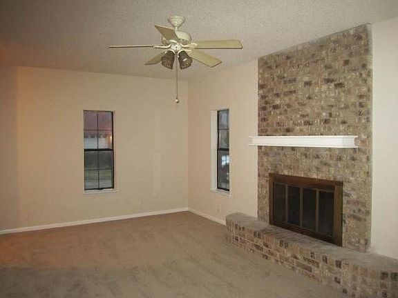 3rd image of 8333 Chimney Rock Ct