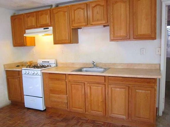 Kitchen with gas range