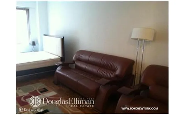 Rented by Douglas Elliman | media 4