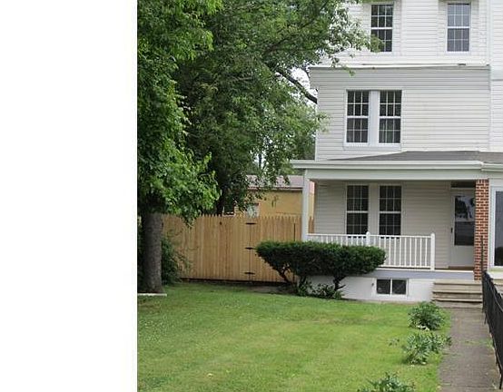 2nd image of 2805 W 4th St