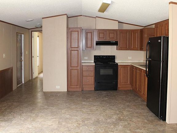 2nd image of 930 W Expressway 83 #267