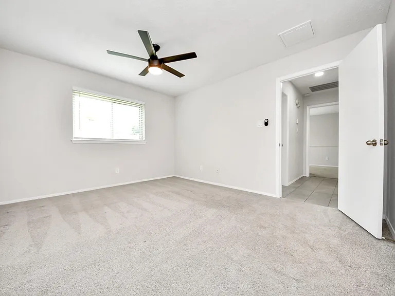 17011 Dusty Mill Dr W — Photo 17