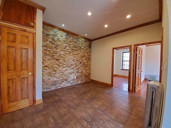 2nd image of 801 53rd St Unit 3R