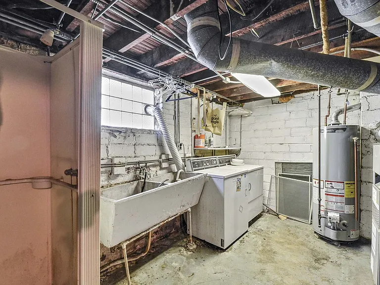 Broadview TownHomes — Photo 15