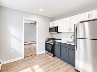908 E Cliveden St #F11, Philadelphia, PA 19119