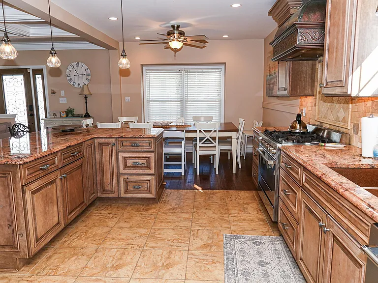 5216 Waterview Dr — Photo 47