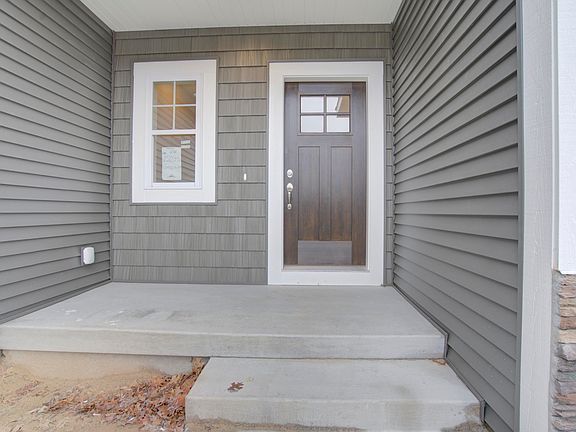 2nd image of 44 Copperwood Dr