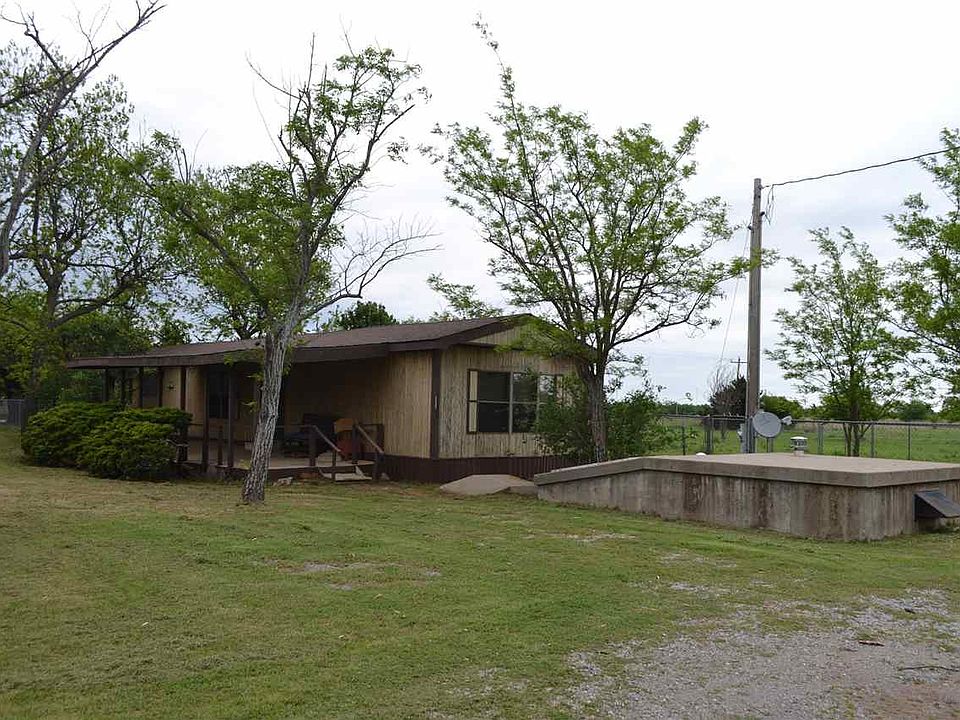 2nd image of 168036 9 Mile Rd