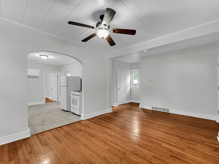261 W Main St #1 — Photo 12