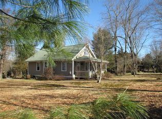 259 Curtis Corner Rd, South Kingstown, RI 02879