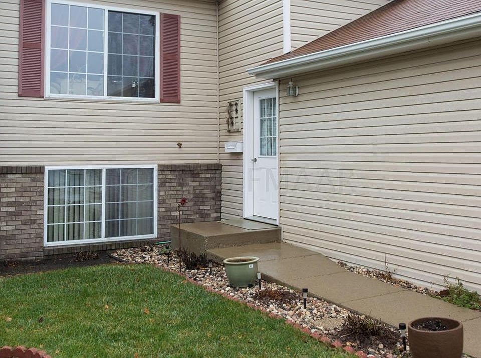 2nd image of 3344 39th Ave S