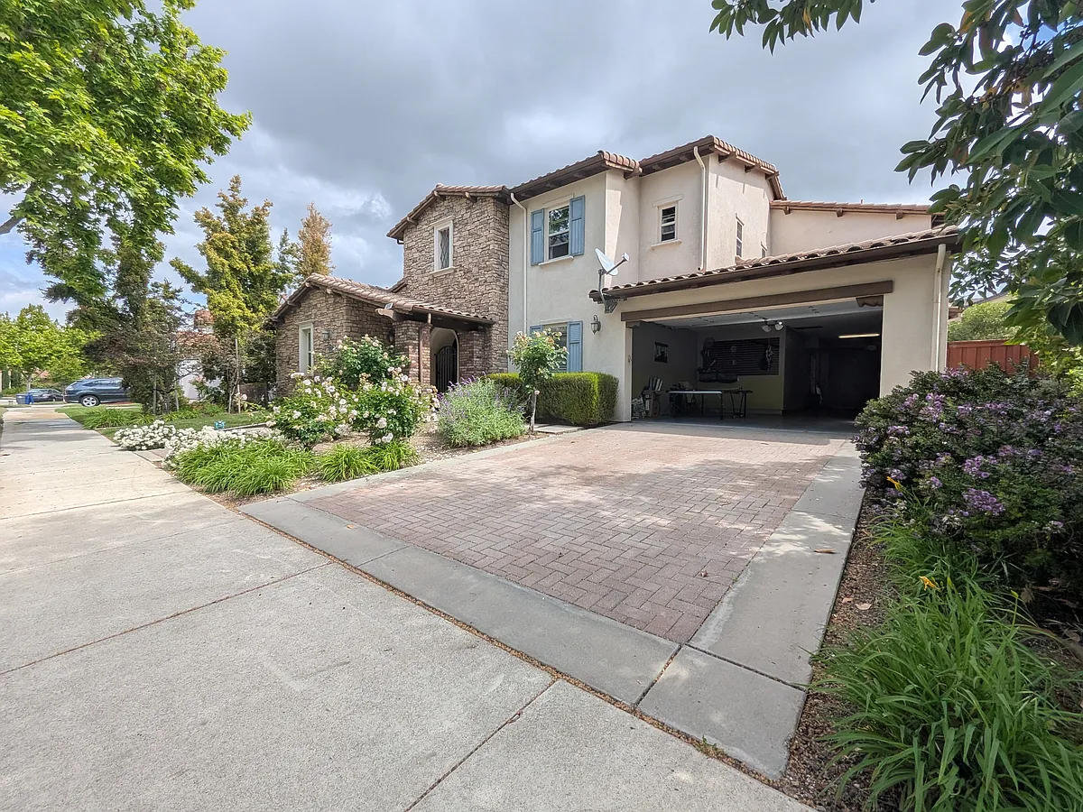 Building Photo - 7837 Kennard Ln