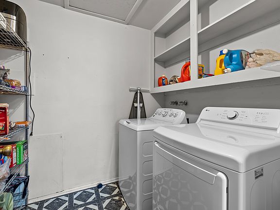 2nd image of 628 W 1975 N