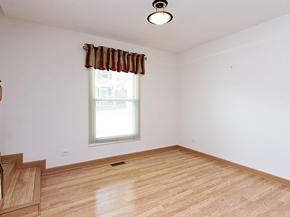 5th image of 2682 College Hill Cir #362