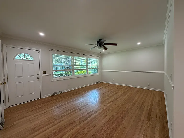 1 Murray Hill Dr — Photo 5