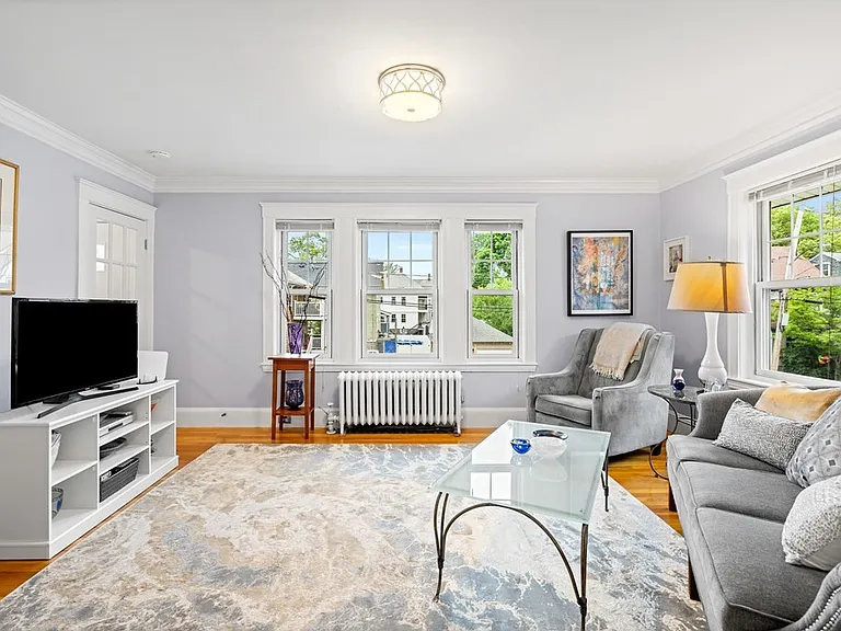 3-3A Warren Ave #2 — Photo 4