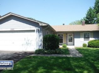 1581 Sycamore Ln, Aurora, IL 60504