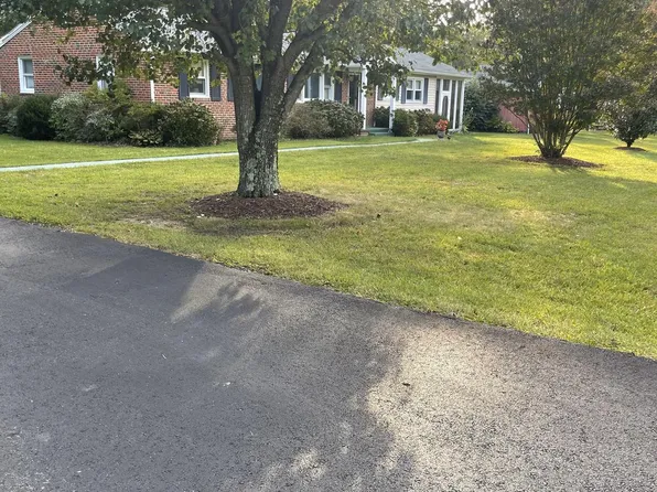 7635 Bumpy Oak Rd, La Plata, MD 20646