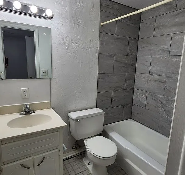 301 N University Dr #7 — Photo 19