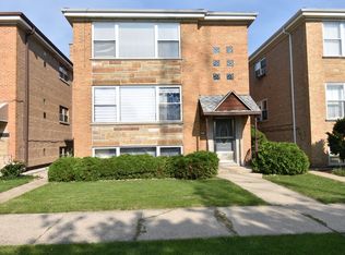 5511 N Mango Ave, Chicago, IL 60630