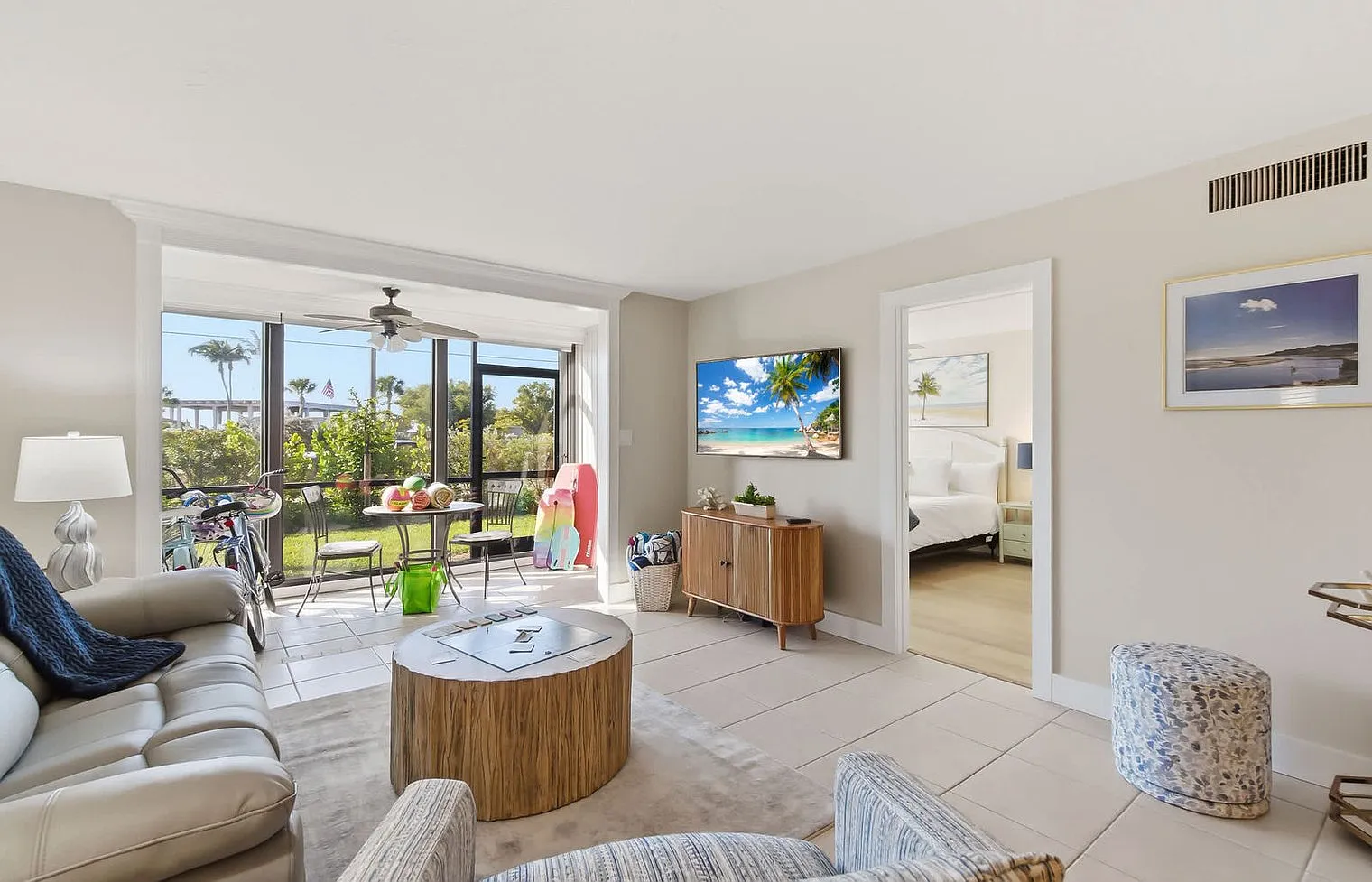 2 bed, 2.0 bath, $3,883 — Photo 2
