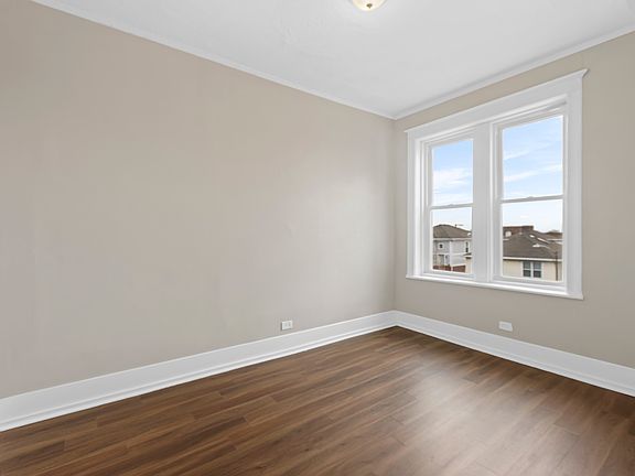 4th image of 3550 W Polk St Unit 2