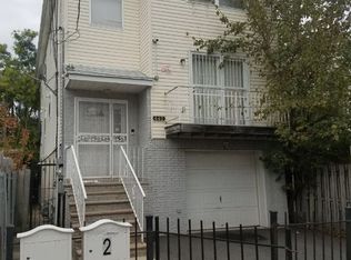 447 S 16th St, Newark, NJ 07103