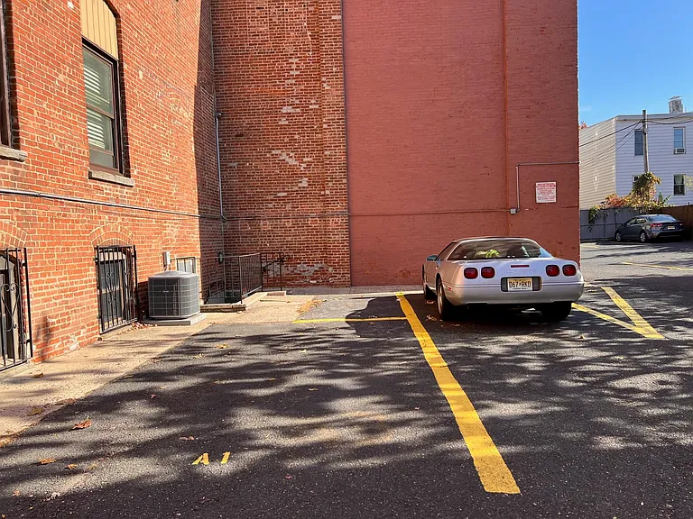 200 Central Ave #A1 — Photo 9