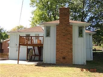2nd image of 651 Linda Ln