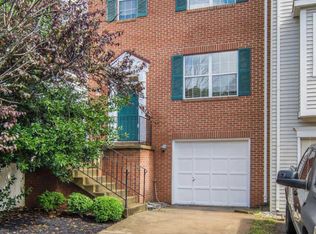 306 Crossing Rd, Fredericksburg, VA 22406