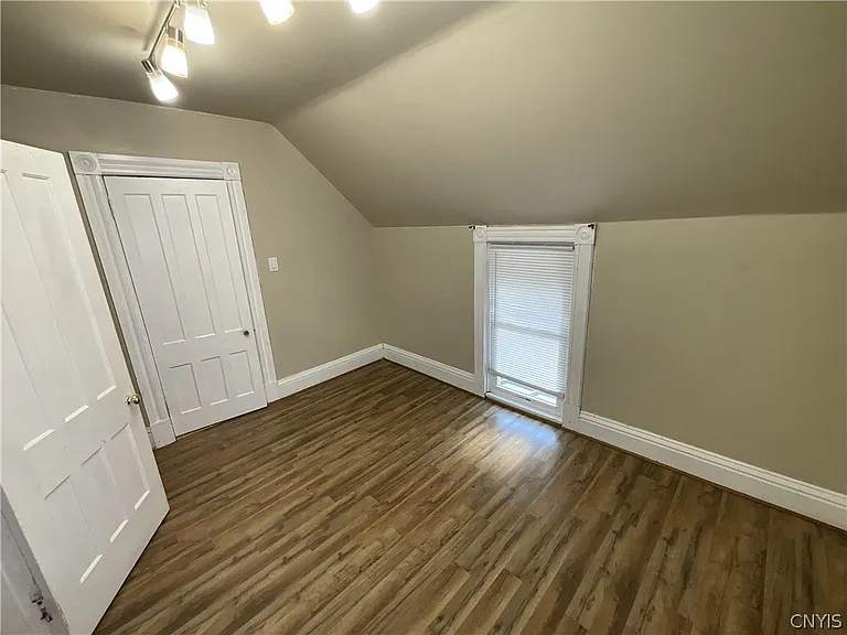 622 Sherman St — Photo 20