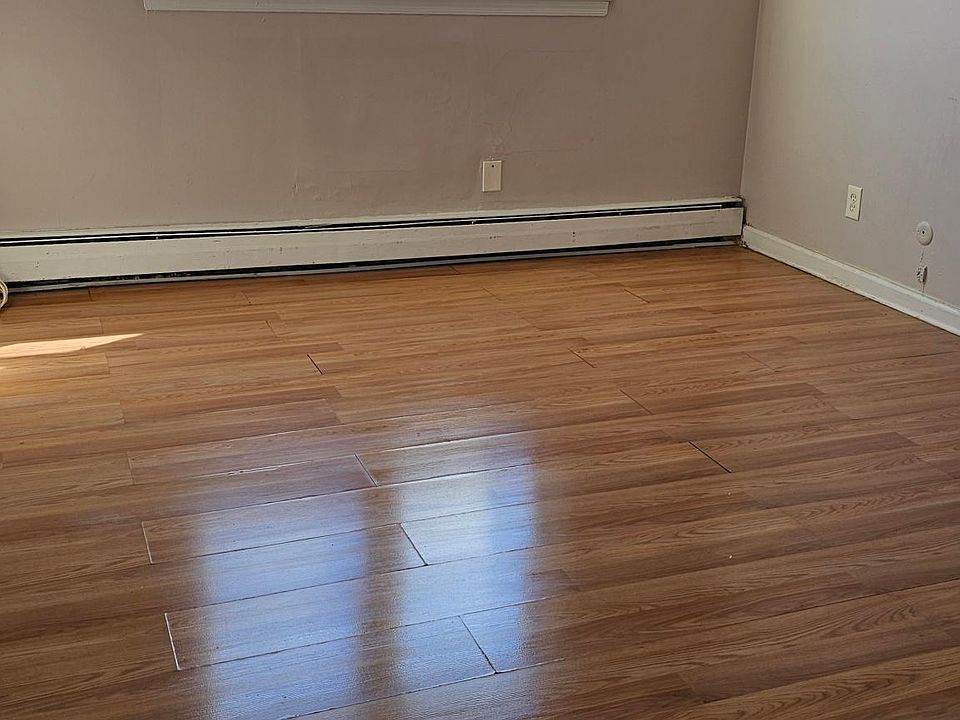 Large sunny bedroom