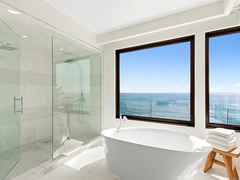 5850 Camino De La Costa — Photo 7