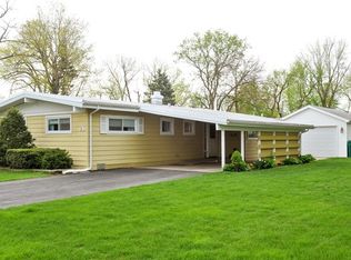 7 E Jeffery Ave, Wheeling, IL 60090