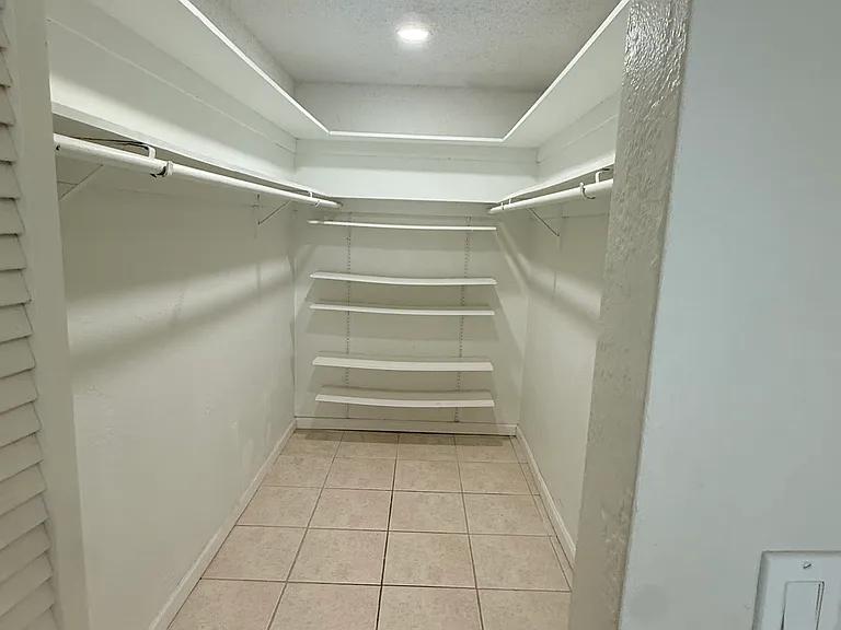 9611 SW 77th Ave #A — Photo 10