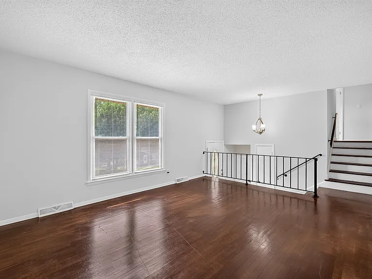 5001 Springview Rd — Photo 9