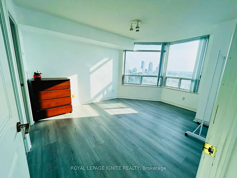 68 Corporate Dr #2025 — Photo 8