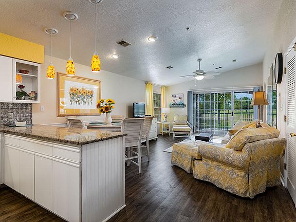 2nd image of 140 W Rockford Dr #10