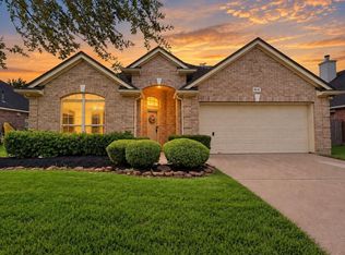 9010 Sunrise Trl, Pearland, TX 77584
