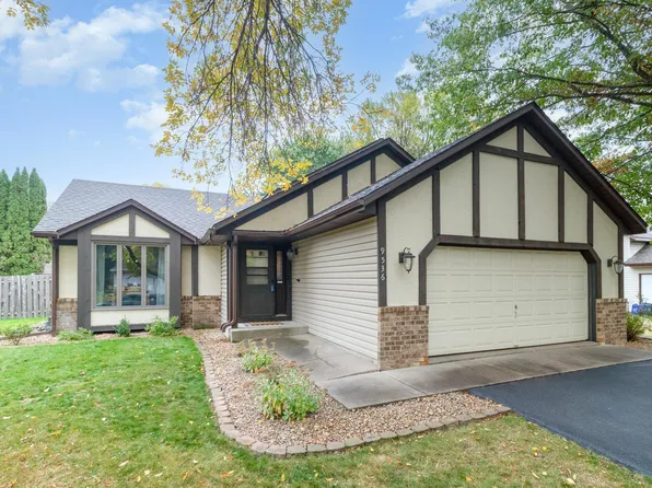 9536 Minnesota Ln N, Maple Grove, MN 55369