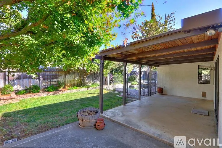 9101 Yount Ct — Photo 26