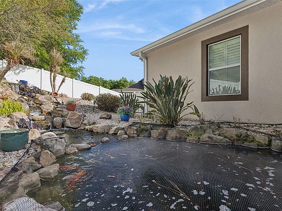 5th image of 1692 BLUE GRASS BOULEVARD
